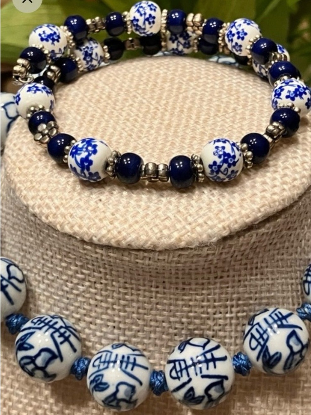 CHINESE PORCELAIN HAND KNOTTED AND PAINTED BEADED NECKLACE AND BRACELET - Picture 6 of 17